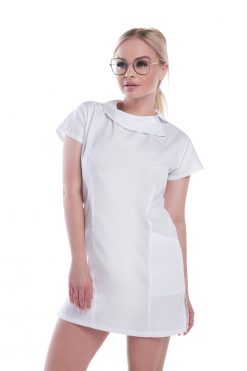 Karcsúsított női köpeny 704- elegáns, aszimmetrikus gallérral